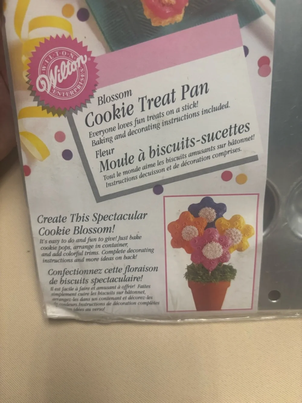 NEW Wilton Blossom Pop Cookie Treat Pan Vintage 1999 Sealed Flowers Bouquet